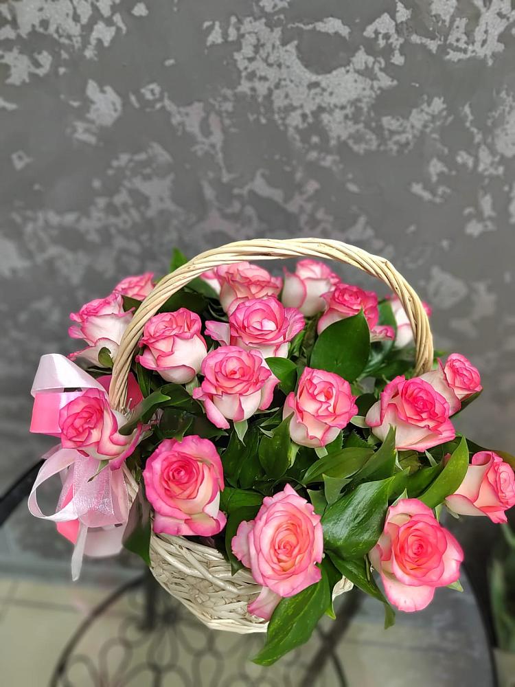 Цветочная композиция из Розы в корзине в Шемышейке
