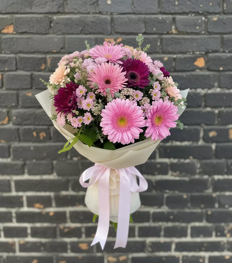 Букет цветов из: Герберы и Хризантемы в Шемышейке