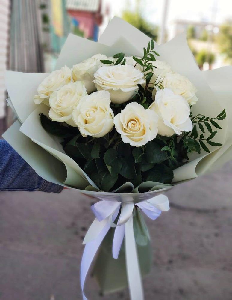 Букет Белые розы Проуд в Шемышейке