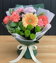 Букет цветов из:  Гвоздики, Розы, Герберы и Хризантемы #REPLACE_PRED# Шемышейке