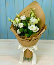 Букет цветов из:  Хризантемы и Лизиантусы в Шемышейке