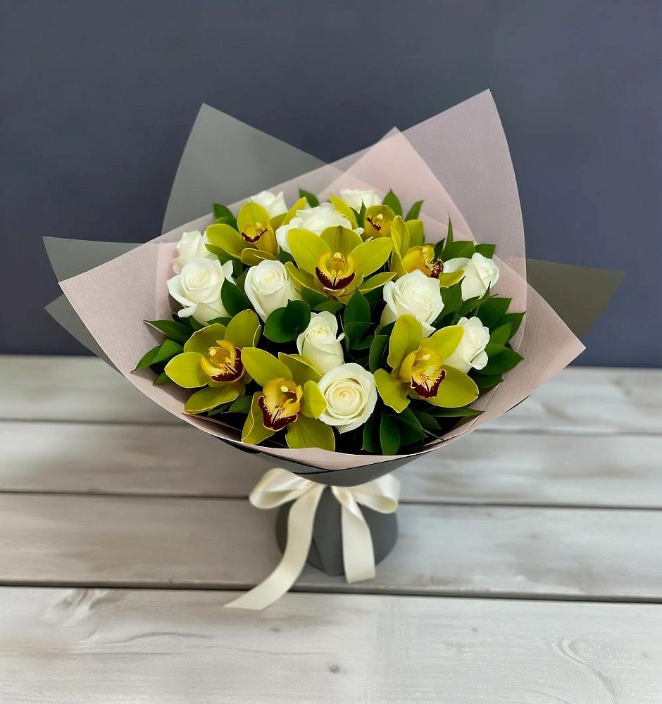 Букет цветов из: Орхидеи и Розы в Шемышейке