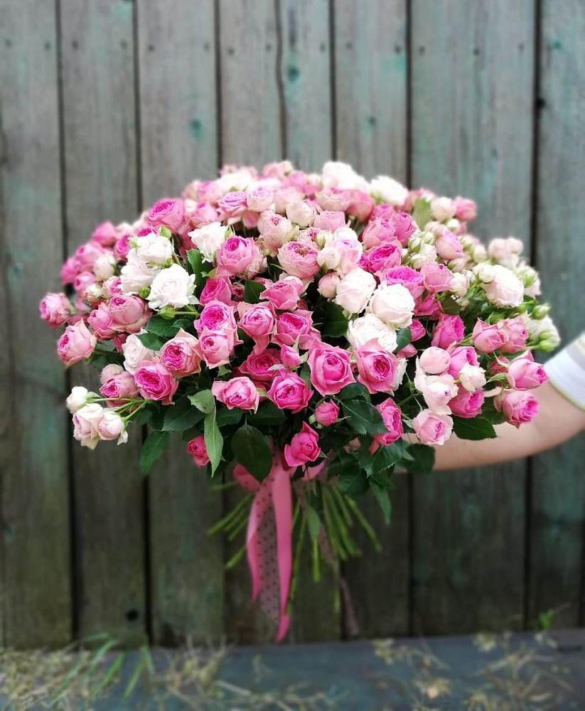 Букет Розовые кустовые розы Натали и Лав Лидия в Шемышейке