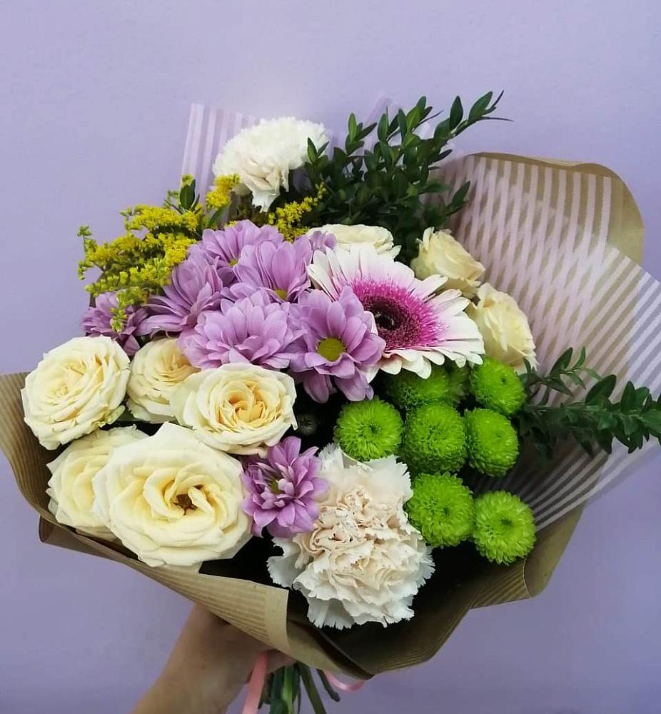 Букет цветов из: Хризантемы, Розы, Гвоздики и Герберы в Шемышейке