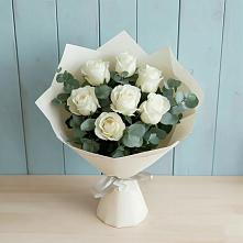 Букет Белые розы в Эвкалипте в Шемышейке