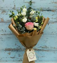 Букет цветов из:  Розы и Лизиантусы в Шемышейке